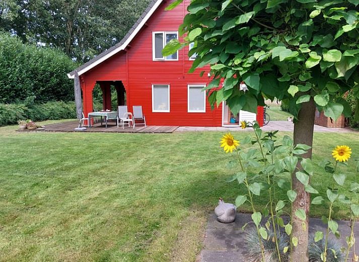 Ferienhaus in Nieuw Balinge, umgeben von ueppiger Natur in Zentral-Drenthe, ideal fuer Naturliebhaber.