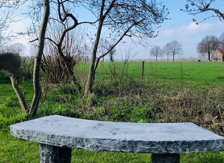 Stijlvolle badkamer met natuurthema in Vakantiehuisje in Westdorp, Midden Drenthe.