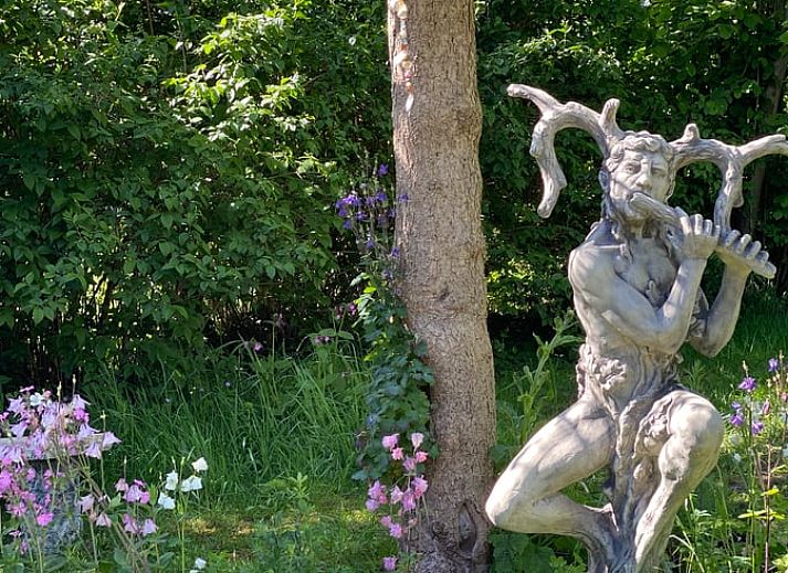 Stijlvolle badkamer met natuurthema in Vakantiehuisje in Westdorp, Midden Drenthe.