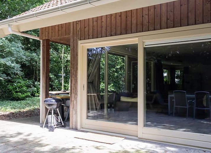 Gemuetliches Schlafzimmer im Ferienhaus "Huisje in Een" in Nord-Drenthe mit bequemen Betten und ruhiger Atmosphaere fuer einen entspannten Aufenthalt.