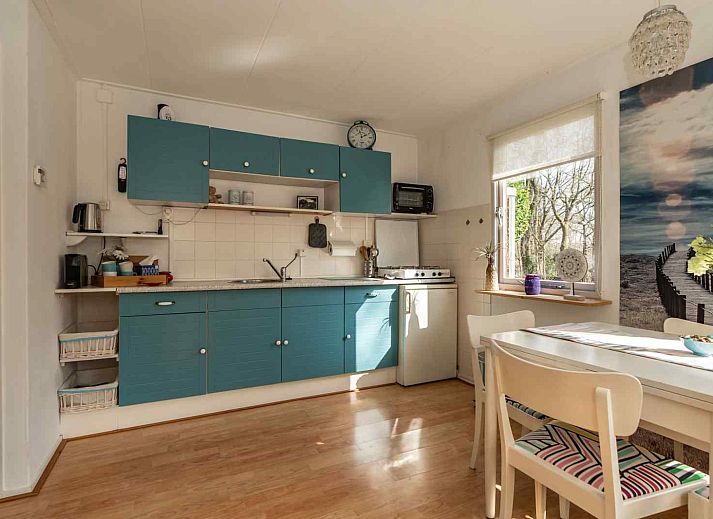 Gemuetliches Schlafzimmer im Ferienhaus DG1464, Zuidlaren, Drenthe, mit Blick auf die Natur.