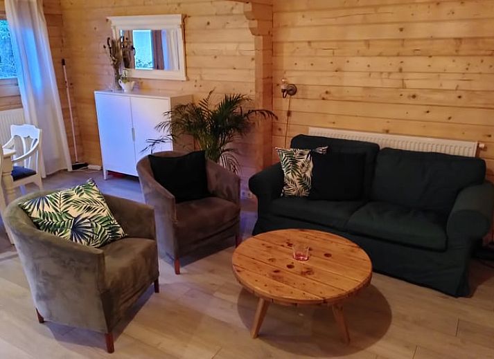 Huisje in Eext, vakantiehuis in Noord Drenthe omringd door bloeiende natuur.