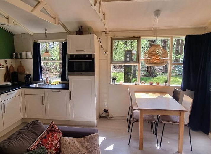 Das rustikale Ferienhaus Cottage in Norg, umgeben von Natur in Nord-Drenthe, bietet eine ruhige Zuflucht im waldreichen Norg.