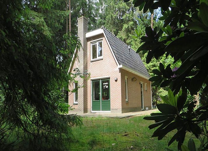 Verblijf 180931 • Vakantiewoning Noord Drenthe • Luxe 5 persoons vakantiehuis in het bos bij Norg 