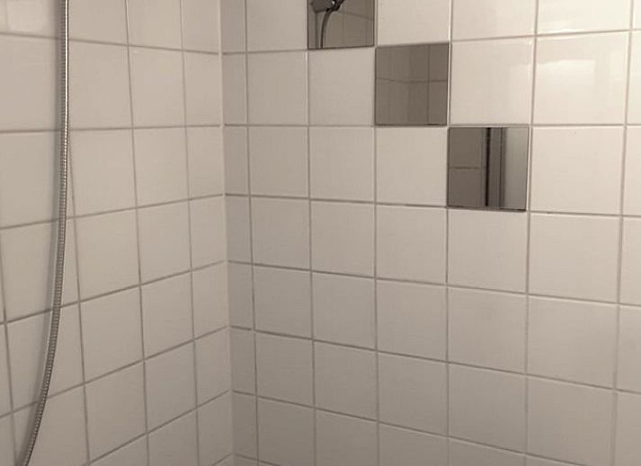 Gemuetlicher Innenbereich des Ferienhauses in Norg, Nord-Drenthe, mit gemuetlicher Kueche und Essbereich fuer einen entspannten Aufenthalt.