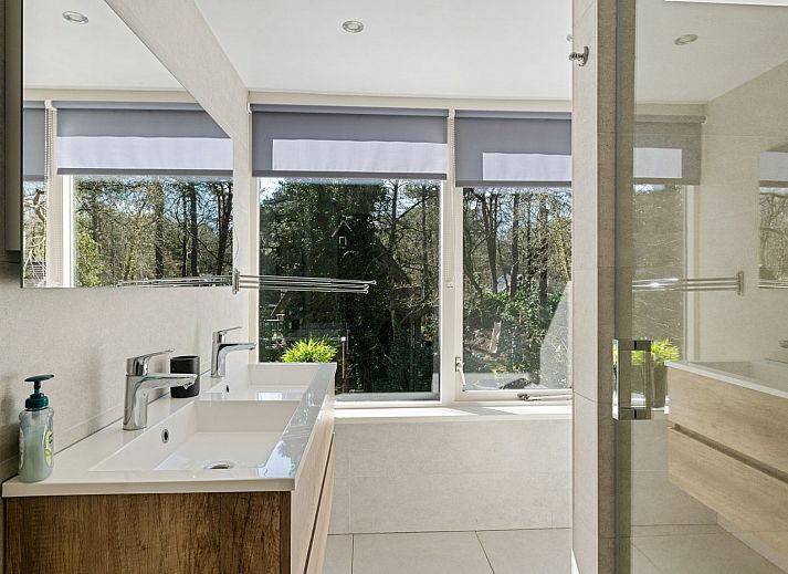 Stilvolles Badezimmer im Ferienhaus DG1863, Norg, Nord-Drenthe.