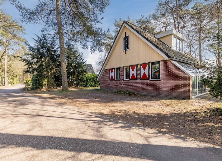 L6B Comfort bungalow in Borger, Noord Drenthe, omgeven door natuur en rustieke charme, ideaal voor een ontspannen vakantie in Drenthe.