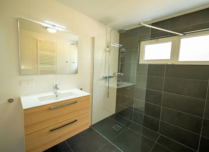 Moderne keuken en zithoek in H4A Comfort vakantiehuis in Borger, Noord Drenthe.