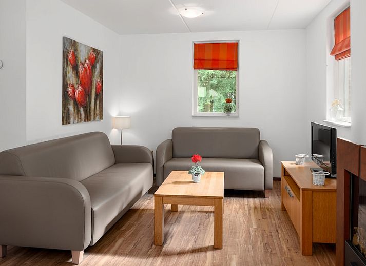 Bungalow L6B in Borger, Noord Drenthe met ruime tuin en terras in bosrijke omgeving, ideaal voor een ontspannen vakantie.