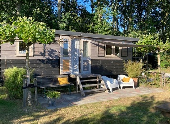 Verblijf 181212 • Vakantiewoning Noord Drenthe • Uniek 2 - 4 persoons vakantiehuis aan het riviertje de