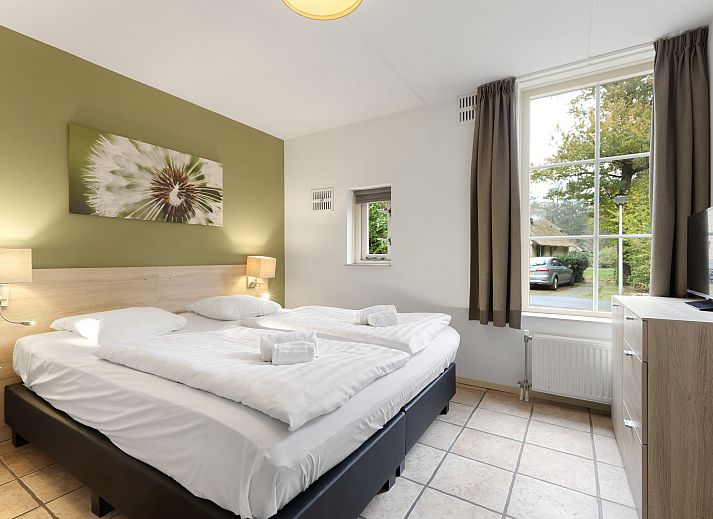 Verblijf 1829104 - Bungalow Noord Drenthe - Het Land van Bartje | 8-persoons boerderij | 8L