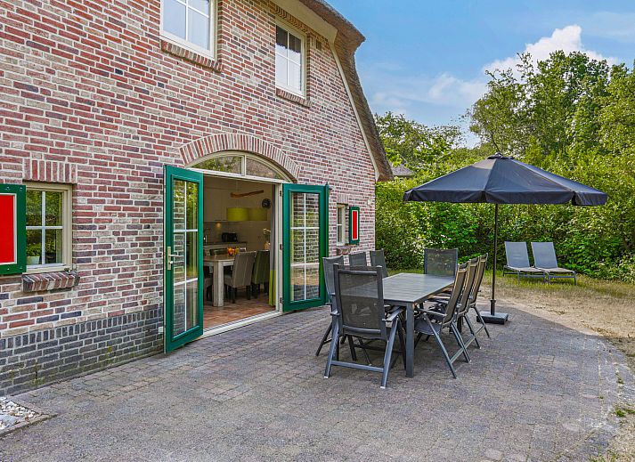 Verblijf 1829104 - Bungalow Noord Drenthe - Het Land van Bartje | 8-persoons boerderij | 8L