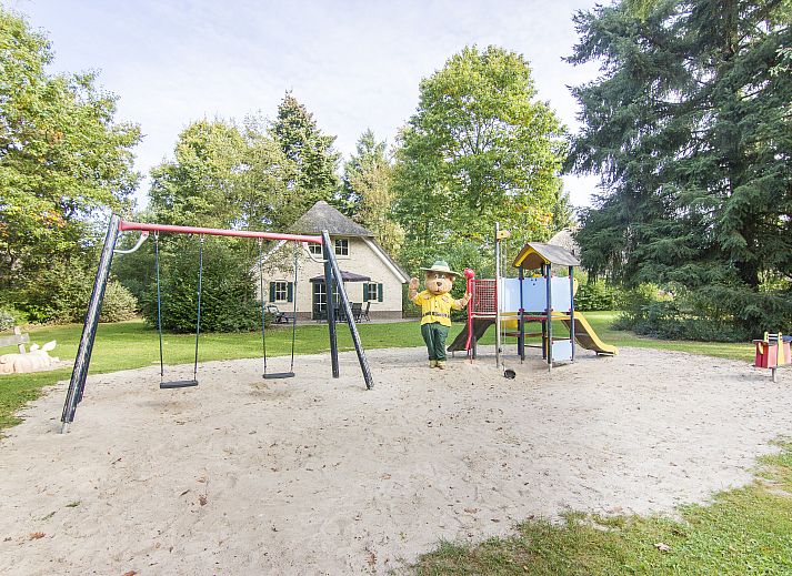 Kinderzimmer im 6-Betten-Kinderbauernhof Het Land van Bartje in Ees, Nord-Drenthe.