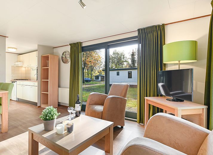 Het Land van Bartje 4-Personen-Mobilheim 4BC in Ees, Nord-Drenthe, umgeben von viel Gruen und Ruhe.