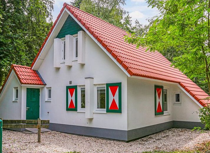 Verblijf 182917 • Bungalow Noord Drenthe • Het Land van Bartje | 4-persoons landhuis | 4B
