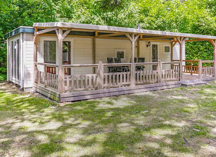 Verblijf 182944 • Bungalow Noord Drenthe • Het Land van Bartje | 4-persoons stacaravan | 4BCV