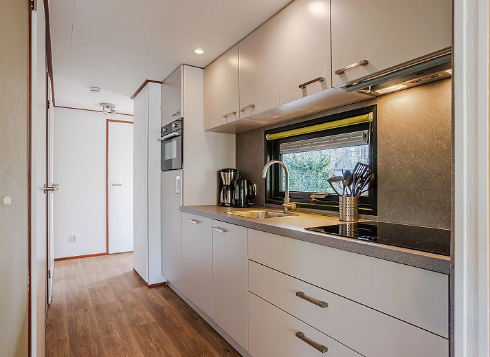 Verblijf 182949 - Vakantiewoning Noord Drenthe - Het Land van Bartje | 4-persoons stacaravan | 4MHV