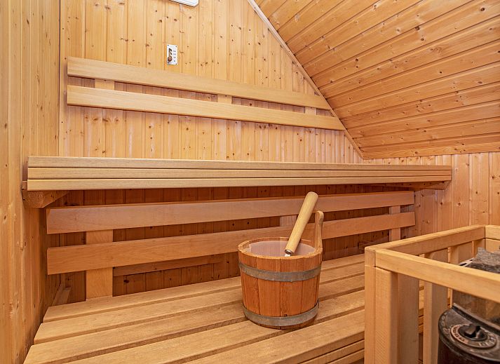 Guest house 182958 - Bungalow Noord Drenthe - Het Land van Bartje | 10-persoons boerderij | 10FL