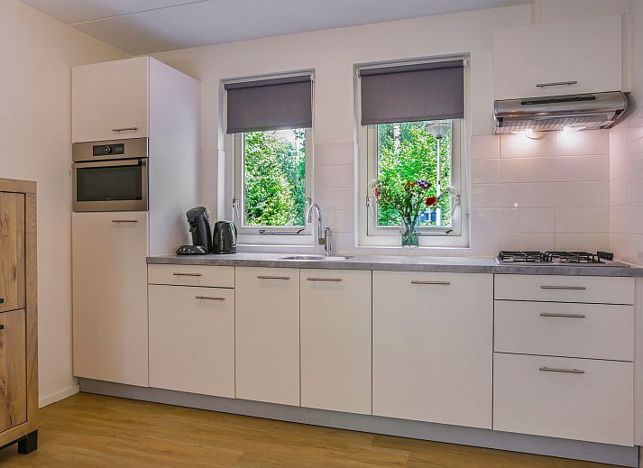 Guest house 182970 - Bungalow Noord Drenthe - Het Land van Bartje | 4-persoons landhuis | 4B