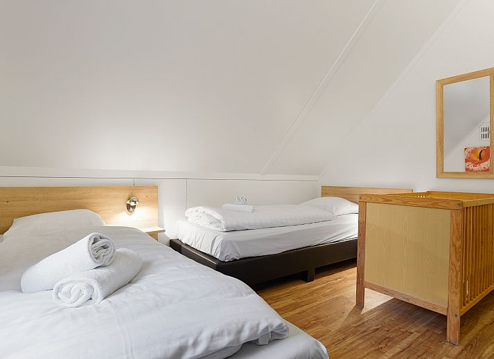 Guest house 182977 - Bungalow Noord Drenthe - Het Land van Bartje | 10-persoons kinderboerderij | 10LK