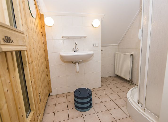 Guest house 182983 - Bungalow Noord Drenthe - Het Land van Bartje | 8-persoons kinderboerderij | 8ELK