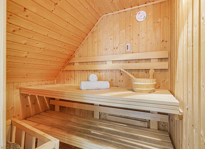 Guest house 182983 - Bungalow Noord Drenthe - Het Land van Bartje | 8-persoons kinderboerderij | 8ELK