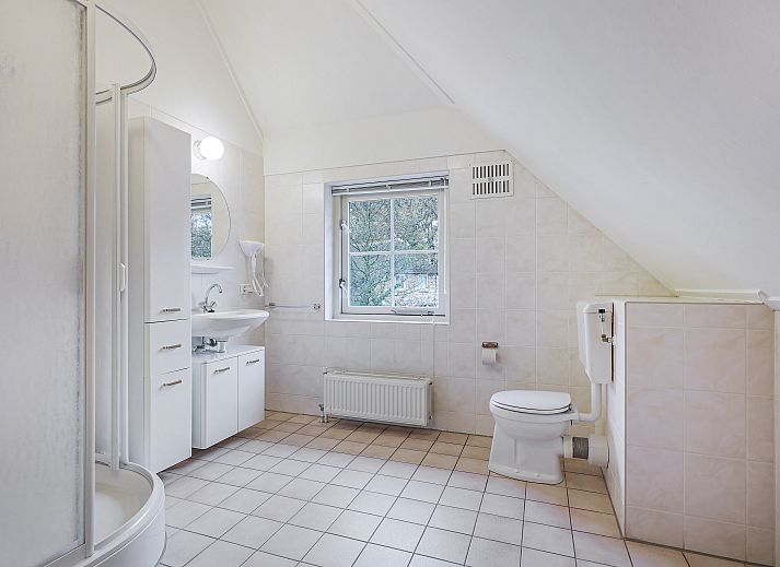 Guest house 182983 - Bungalow Noord Drenthe - Het Land van Bartje | 8-persoons kinderboerderij | 8ELK