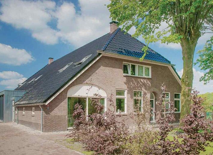 DG705 Ferienhaus in Ellertshaar Drenthe mit moderner Architektur und gruener Umgebung.