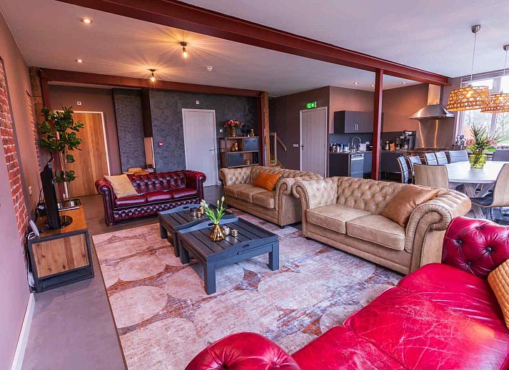 DG705 Ferienhaus in Ellertshaar Drenthe mit moderner Architektur und gruener Umgebung.