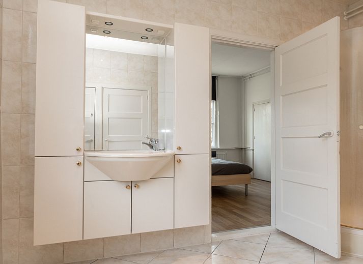 Historische Kirche in der Naehe des Ferienhauses DG984 in Vries, Drenthe.