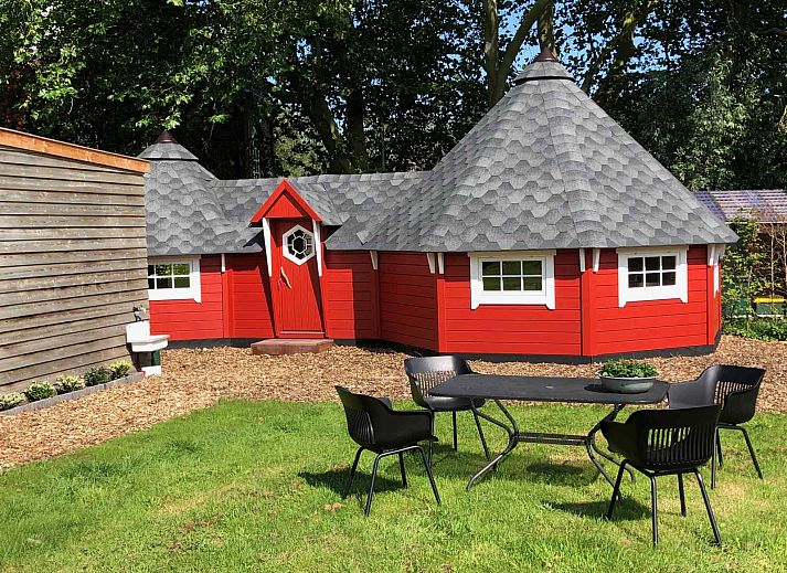 Verblijf 183601 • Vakantiewoning Noord Drenthe • Schitterend gelegen 4 persoons fins vakantiehuisje in