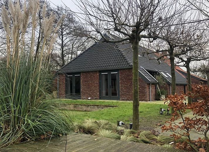Verblijf 183609 • Vakantiewoning Noord Drenthe • Huisje in Roderwolde 