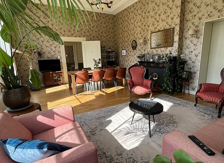 Cottage in Veenhuizen, a charming vacation home in North Drenthe, offers peace and nature in the beautiful surroundings of Veenhuizen.