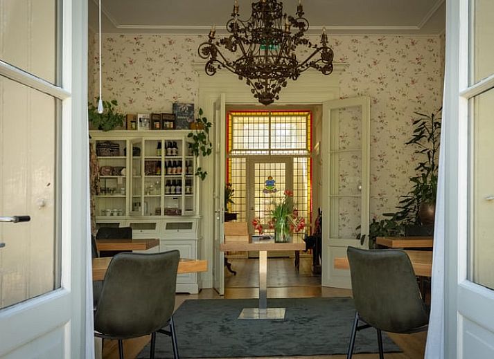 Cottage in Veenhuizen, a charming vacation home in North Drenthe, offers peace and nature in the beautiful surroundings of Veenhuizen.