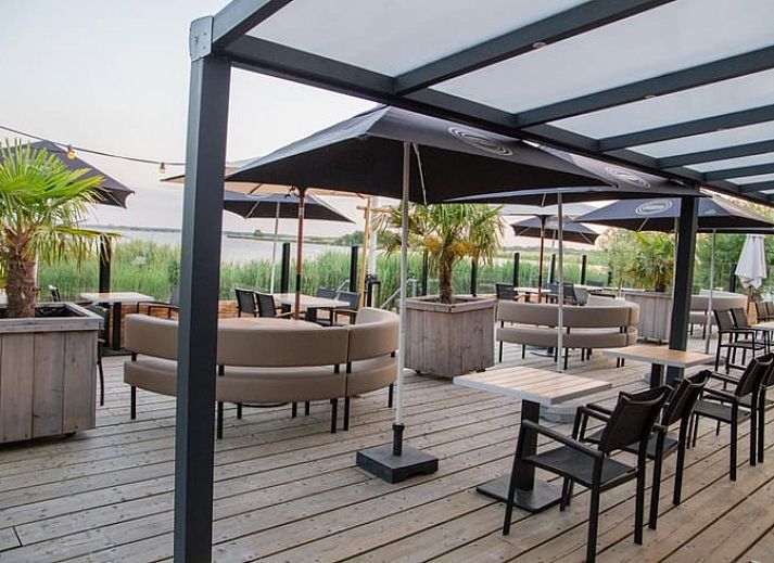 Gemuetliche Sitzecke im Cottage in Matsloot, Ferienhaus in Nord-Drenthe, ideal fuer Familientreffen und geselliges Beisammensein.