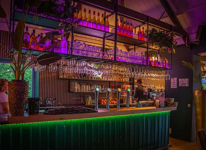 Gemuetliche Sitzecke im Cottage in Matsloot, Ferienhaus in Nord-Drenthe, ideal fuer Familientreffen und geselliges Beisammensein.