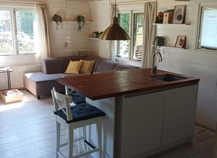 Veranda van Huisje in Matsloot, uitnodigend vakantiehuis in Noord Drenthe, Drenthe.