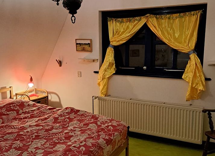 Einzigartige Kueche des Ferienhauses in Altena, bunt und gemuetlich in Nord-Drenthe, Drenthe.