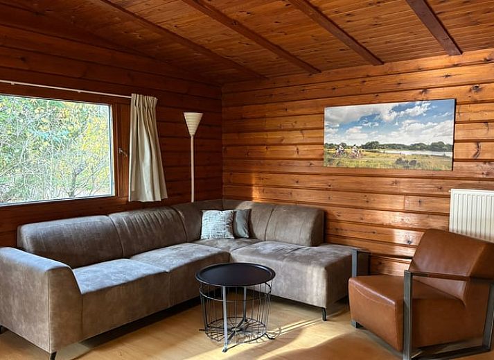 Gezellige woonkamer in Huisje in Meppen, vakantiehuis in Zuidoost Drenthe, Drenthe.