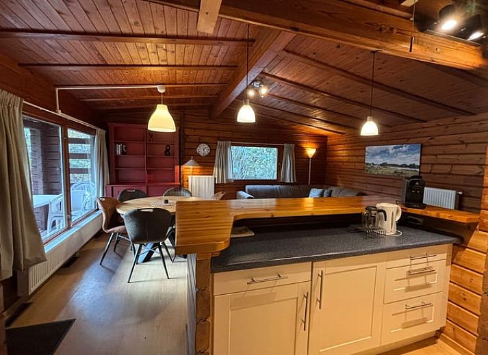 Gezellige woonkamer in Huisje in Meppen, vakantiehuis in Zuidoost Drenthe, Drenthe.