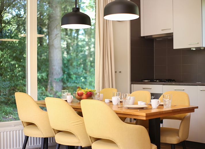 Comfortable bedroom in Aelderholt 6-person bungalow 6CE, Aalden, Drenthe.