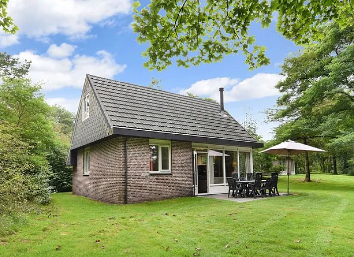 Guest house 190338 • Bungalow Zuidoost Drenthe • Aelderholt | 8-persoons bungalow | 8C