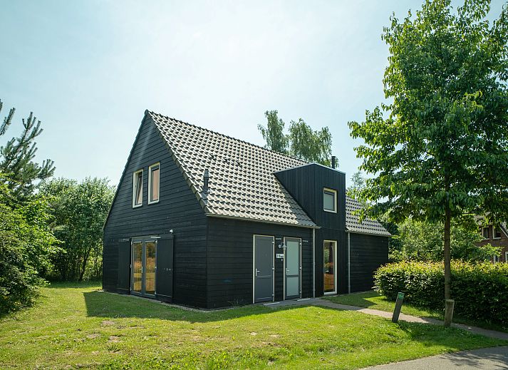 Aelderholt 10-Personen-Bungalow 10EL1 in Aalden, Drenthe, mit grossem Garten und Terrasse.