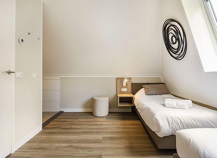 Buitenkant van PUUR Exloo 4-persoons vakantiehuis met groene tuin in Zuidoost Drenthe.