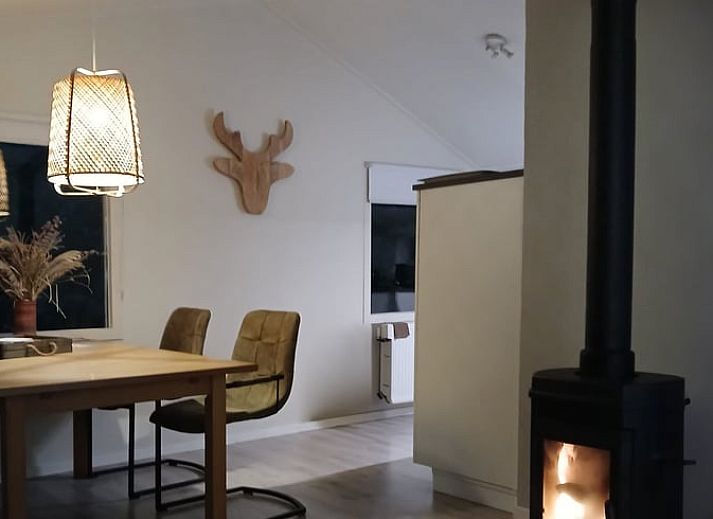 Grosser Garten des Ferienhauses in Exloo, ideal fuer Outdoor-Aktivitaeten im Suedosten von Drenthe.