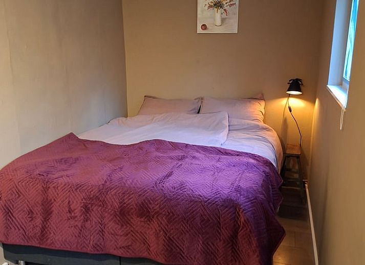 Geniessen Sie die Ruhe und den Frieden auf der Terrasse des Ferienhauses in Schoonoord, umgeben von der Natur in Suedost-Drenthe.