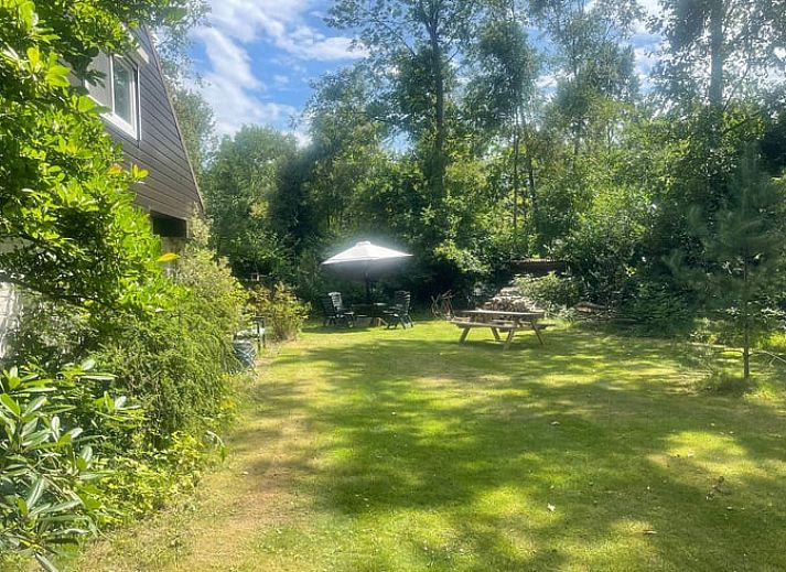 Gemuetliche Sitzecke mit Holzofen in Cottage in Geesbrug, Ferienhaus in Geesbrug, Drenthe.