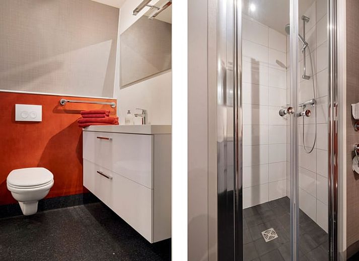 Charmantes Ferienhaus Cottage in Stieltjeskanaal, Suedost-Drenthe mit gemuetlicher Veranda und gruenem Garten.