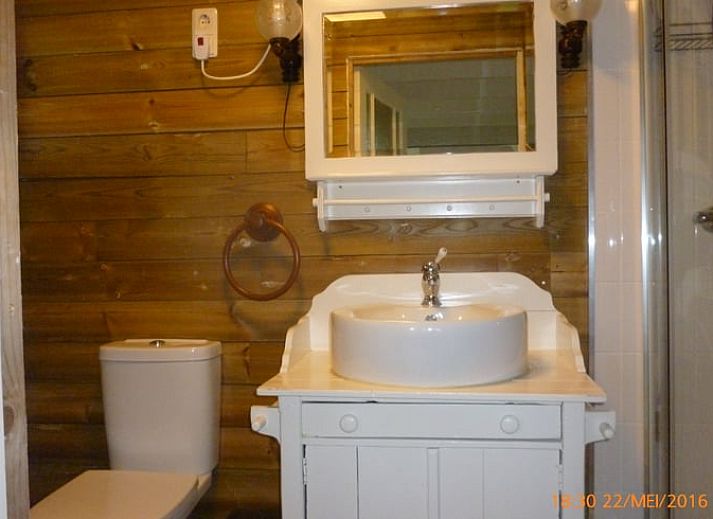 Geniessen Sie das Grillen auf dem Rasen im Ferienhaus in Nieuw-Dordrecht, Suedost-Drenthe, Drenthe.