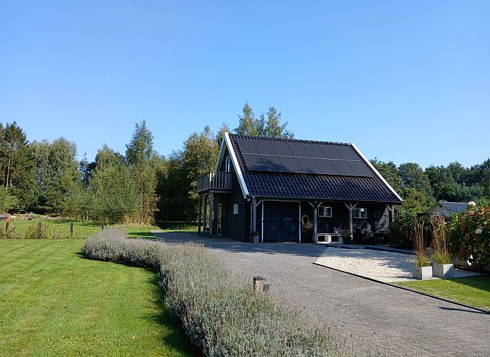 Guest house 193304 • Holiday property Zuidoost Drenthe • Sfeervol 2-persoons vakantiehuis met ruime tuin in